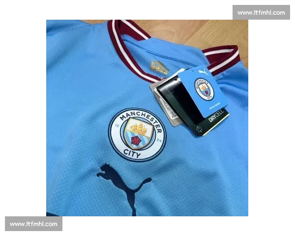 曼城第三球衣惊现银灰荧光绿风暴！百年传统美学遭颠覆