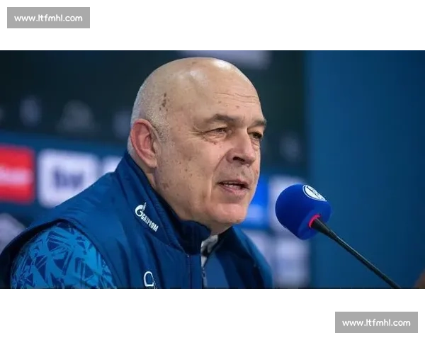 沙尔克04绝地反击，老臣回归能否拯救蓝色巨兽