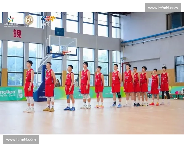 球员与球迷的温情瞬间，这才是篮球的魅力！